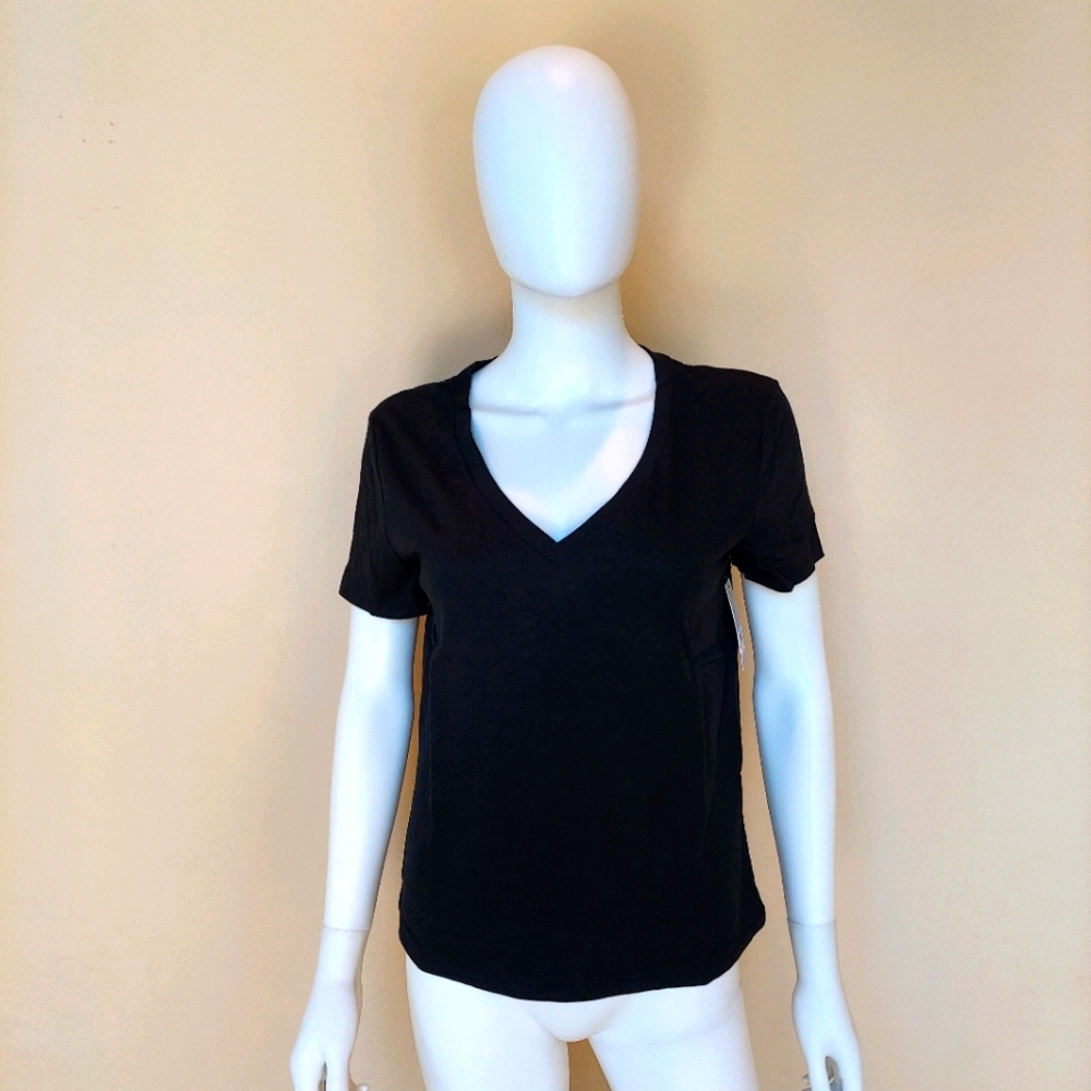 BP Black V-neck T-shirt NWT